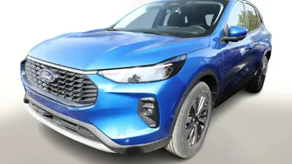 Neu Ford Kuga Titanium 186 PS (136 kW) 2025 Magnetic metallic SUV