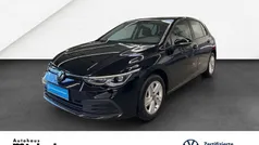 Schwarz Gebraucht 2023 VW Golf VIII Life Limousine | 20.630 € (Guter Preis)