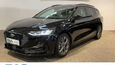 Schwarz Gebraucht 2024 Ford Focus ST-Line Kombi | 22.890 € (Guter Preis)