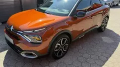Orange Gebraucht 2022 Citroën e-C4 Shine Limousine | 19.996 € (Fairer Preis)