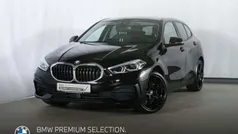 Schwarz Gebraucht 2022 BMW 118 Advantage Kleinwagen | 21.658 € (Fairer Preis)
