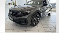 Siliziumgrau metallic Gebraucht 2024 VW Touareg Style SUV | 68.950 € (Guter Preis)