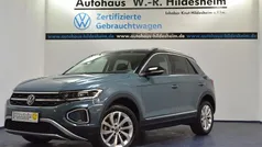 Blau Gebraucht 2024 VW T-Roc Style SUV | 25.930 € (Guter Preis)