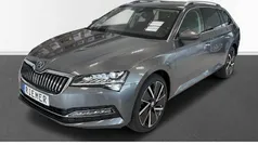 Grau Gebraucht 2023 Skoda Superb Style Kombi | 34.889 € (Fairer Preis)