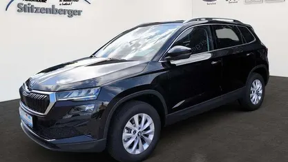 Gebraucht 2025 Skoda Karoq Selection SUV | 33.990 € (Fairer Preis)
