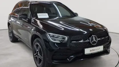 Gebraucht Mercedes GLC300 AMG line 194 PS (142 kW) 2022 Obsidianschwarz metallic SUV