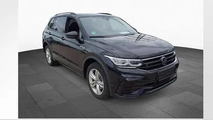 Gebraucht 2024 VW Tiguan Allspace R-line SUV | 39.490 € (Guter Preis)