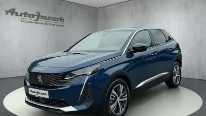 Gebraucht Peugeot 3008 Allure 136 PS (100 kW) 2024 Blau SUV