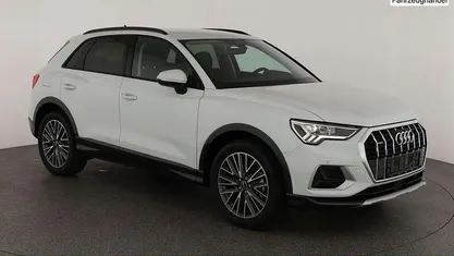 Gletscherweiß metallic Gebraucht 2025 Audi Q3 Advanced SUV | 43.045 € (Fairer Preis)