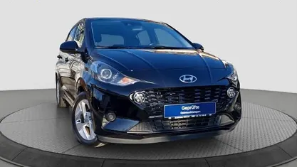 Gebraucht Hyundai i10 Edition 30 67 PS (49 kW) 2021 Schwarz Kleinwagen