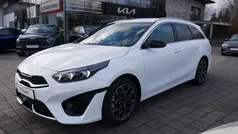 Deluxeweiss metallic Neu 2025 Kia Ceed Sportswagon GT-Line Kombi | 32.490 € (Fairer Preis)