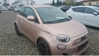 Gebraucht Fiat 500e Icon 86 kW (118 PS) 2022 Gold Kleinwagen