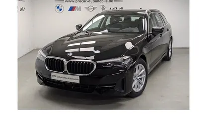 Schwarz Gebraucht 2022 BMW 520 Sport Line Kombi | 30.990 € (Fairer Preis)