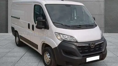 Casablanca weiß Gebraucht 2023 Opel Movano Edition Van | 23.190 € (Fairer Preis)