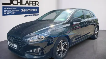 Gebraucht Hyundai i30 Edition 30 120 PS (88 kW) 2021 Phantom black / mic Limousine