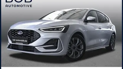 Gebraucht Ford Focus ST-Line X 155 PS (114 kW) 2024 Silber Limousine