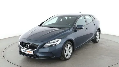 Blau Gebraucht 2018 Volvo V40 Momentum Kombi | 15.010 € (Fairer Preis)