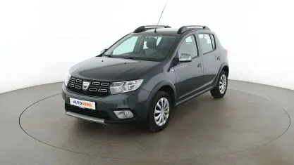 Gebraucht Dacia Sandero Essentiel 90 PS (66 kW) 2019 Grau Limousine
