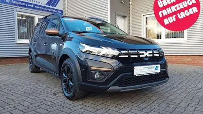 Gebraucht 2025 Dacia Jogger Extreme Van / Kleinbus | 21.900 € (Fairer Preis)