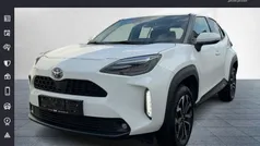 Gebraucht 2023 Toyota Yaris Cross Team SUV | 24.970 € (Fairer Preis)