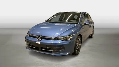 Gebraucht VW Golf VIII Style 150 PS (110 kW) 2025 Limousine