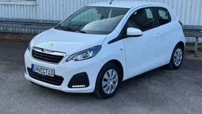 Gebraucht Peugeot 108 Active 69 PS (50 kW) 2018 Weiß Coupé