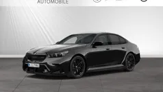 Black sapphire metallic Gebraucht 2025 BMW M5 Limousine | 118.834 € (Superpreis)
