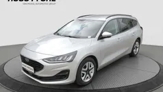 Silber Gebraucht 2022 Ford Focus Kombi | 17.240 € (Guter Preis)