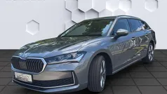 Gebraucht 2024 Skoda Superb Selection Kombi | 39.977 € (Fairer Preis)