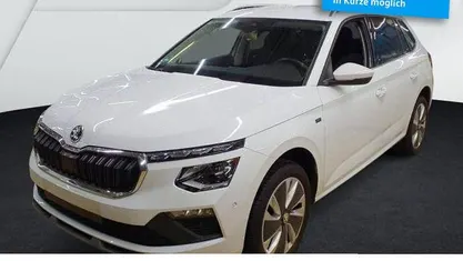 Moonweiß perleffekt Gebraucht 2024 Skoda Kamiq Selection SUV | 24.490 € (Fairer Preis)