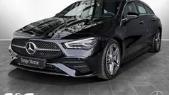 Metalliclack kosmosschwarz Gebraucht 2024 Mercedes CLA200 Shooting Brake AMG Kombi | 34.990 € (Fairer Preis)