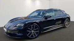 Tiefschwarzmetallic Gebraucht 2024 Porsche Taycan Sport Turismo Limousine | 104.900 € (Superpreis)
