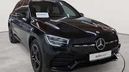 Schwarz Gebraucht 2020 Mercedes GLC220 AMG line SUV | 32.990 € (Fairer Preis)