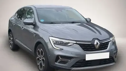Gebraucht Renault Arkana Techno 158 PS (116 kW) 2023 Grau SUV