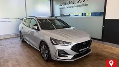 Polarsilber Gebraucht 2024 Ford Focus ST-Line X Kombi | 28.449 € (Fairer Preis)