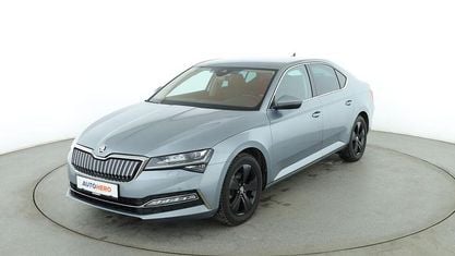 Używany Skoda Superb Ambition 218 KM (160 kW) 2021 Szary Sedan/Limuzyna