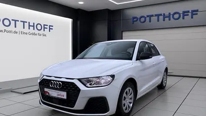 Weiß Gebraucht 2021 Audi A1 Sportback Design Kleinwagen | 15.450 € (Fairer Preis)