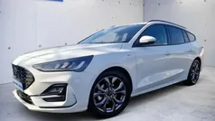 Weiß Gebraucht 2024 Ford Focus ST-Line Limousine | 23.490 € (Guter Preis)