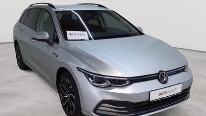 Gebraucht VW Golf VIII Style 150 PS (110 kW) 2021 Reflexsilber metallic Kombi