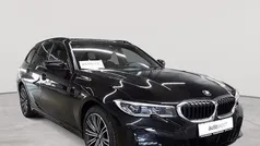 Saphirschwarz metallic Gebraucht 2021 BMW 330e M Sport Kombi | 28.290 € (Superpreis)