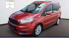 Andere Gebraucht 2017 Ford Tourneo Courier Titanium Van / Kleinbus | 10.880 € (Fairer Preis)