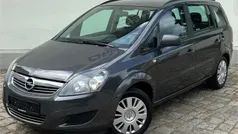 Karbongrau Gebraucht 2012 Opel Zafira Family Van / Kleinbus | 8.980 € (Teuer)