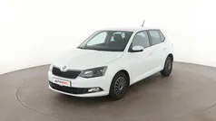 Weiß Gebraucht 2016 Skoda Fabia Joy Kleinwagen | 9.800 € (Fairer Preis)