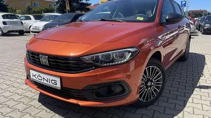 Flame orange (6fx) Gebraucht 2023 Fiat Tipo Cross Kombi | 19.998 € (Fairer Preis)