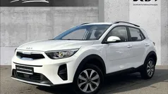 Ud) schneeweiss (weiss Gebraucht 2023 Kia Stonic Vision SUV | 16.777 € (Guter Preis)