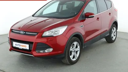 Gebraucht Ford Kuga SYNC Edition 150 PS (110 kW) 2016 Rot SUV