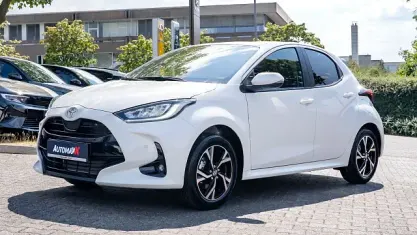 Neu Toyota Yaris 116 PS (85 kW) 2026 Weiß Kleinwagen