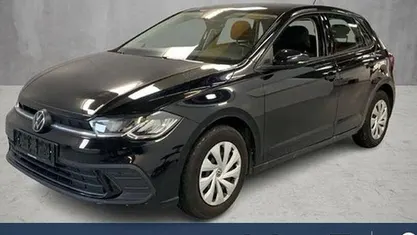 Deep black perleffekt Gebraucht 2024 VW Polo Life Kleinwagen | 18.699 € (Guter Preis)