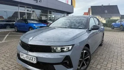 Gebraucht Opel Astra 130 PS (95 kW) 2026 Grau Kombi