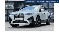 Weiß Gebraucht 2024 BMW iX M Sport SUV | 54.440 € (Guter Preis)